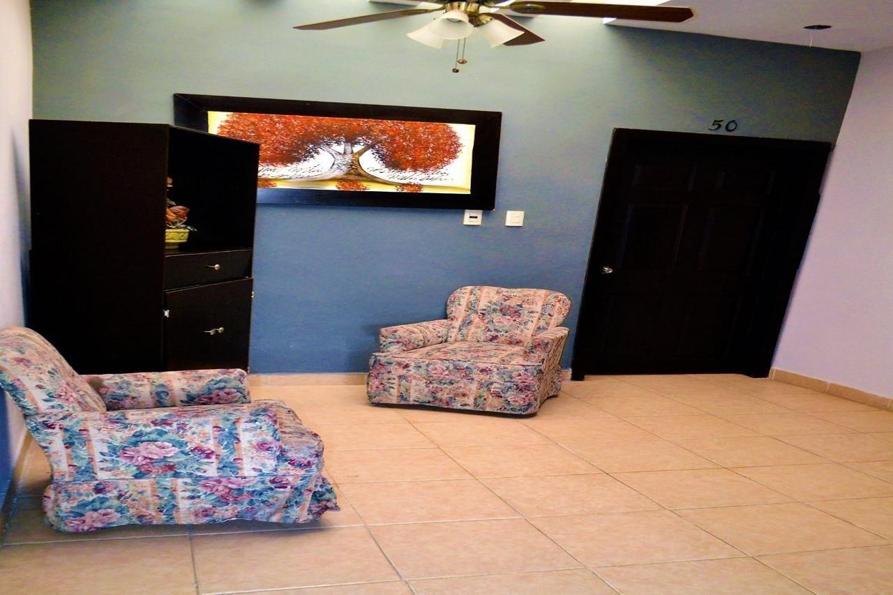 Hotel Laguna Inn Torreón Kültér fotó