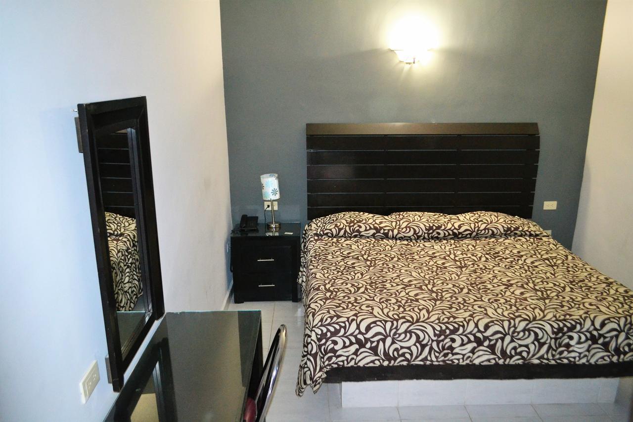Hotel Laguna Inn Torreón Kültér fotó